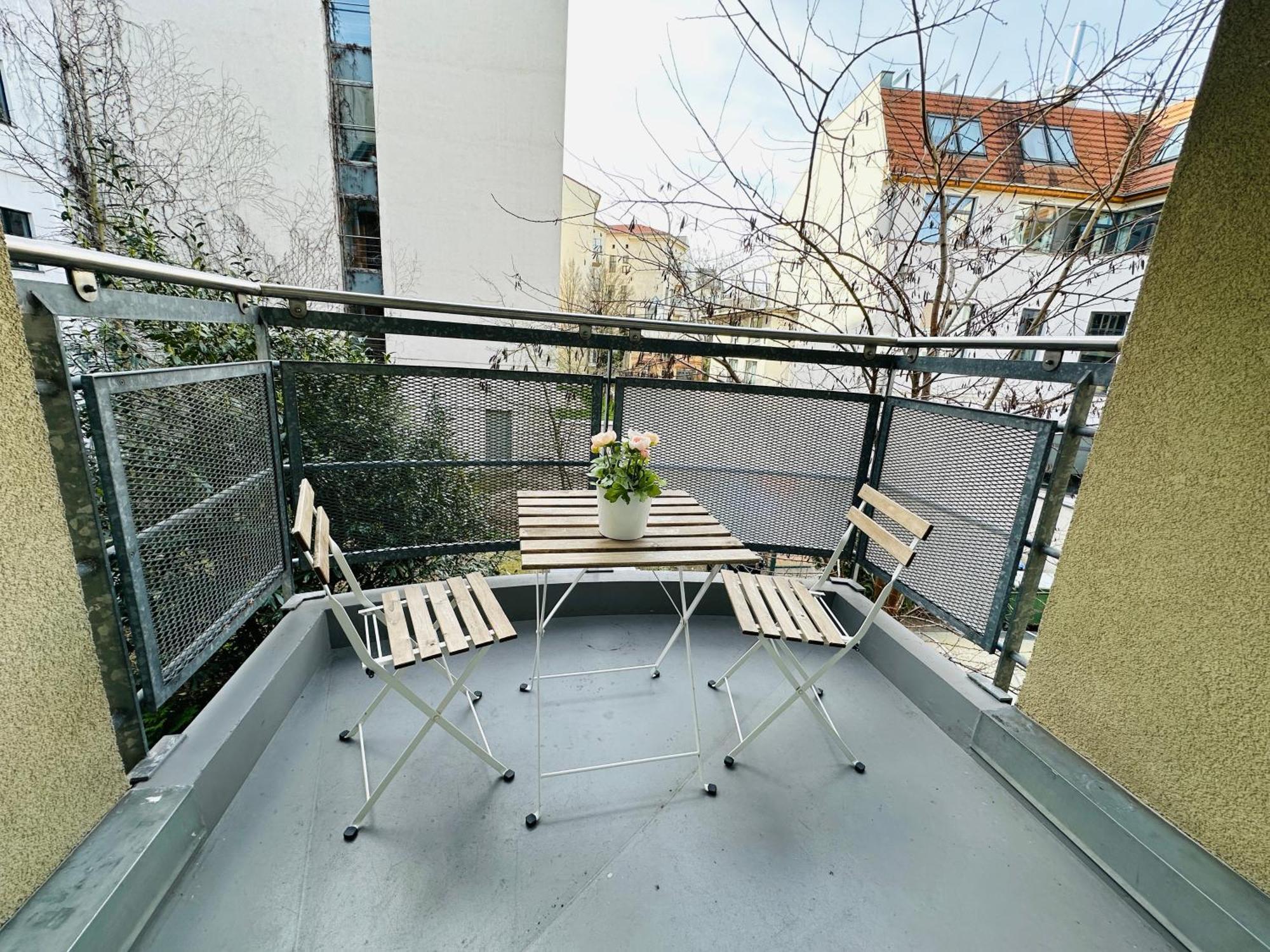 Aparthotel Urban Flats Berlino Esterno foto